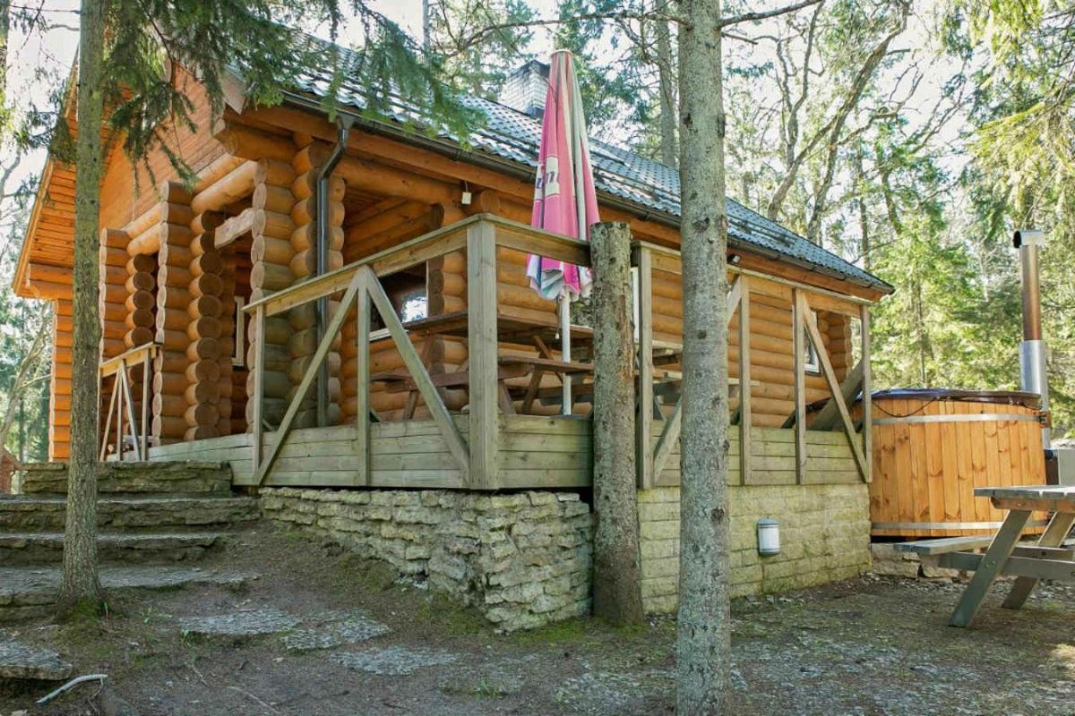 Valkla Puhkekeskus - puhkemajad Harjumaal kümblustünni ja saunaga Kuusalu Exterior foto